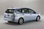 Toyota Prius V 2011 года